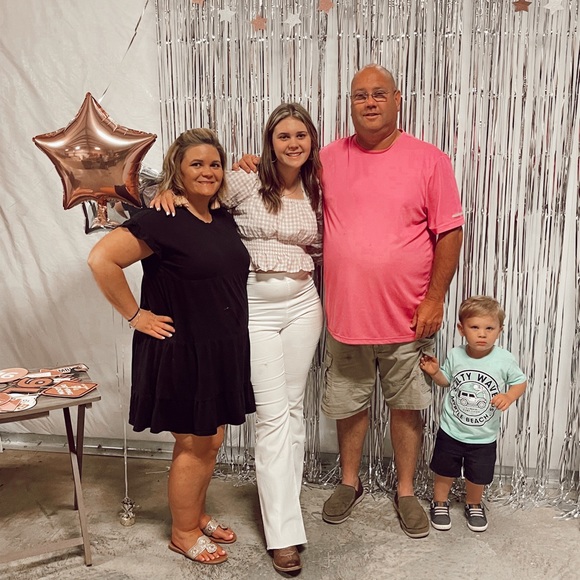 Meet your Posher, Lily - Picture 1 of 1